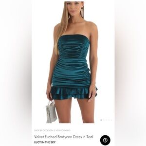 Lucy in the sky Velvet Ruched Bodycon Dress in Teal.